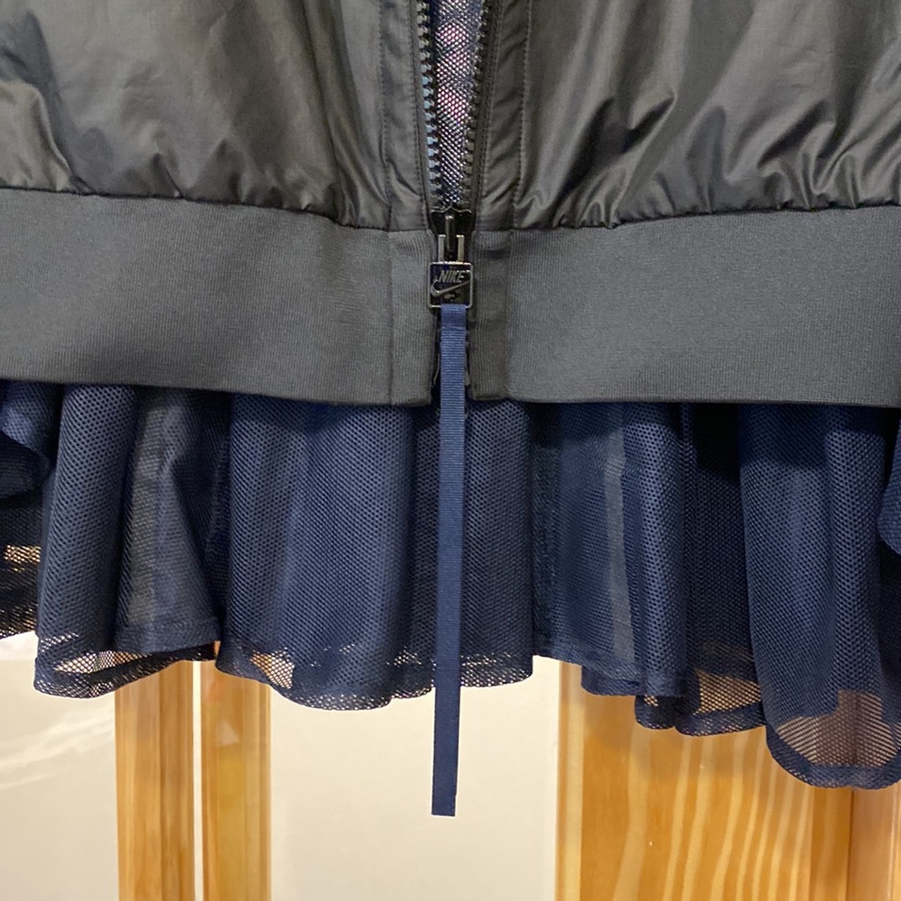 Nike Jacket - Picture 4 of 8